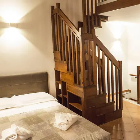 Tina House - Il Cortile Nel Centro Storico Di *