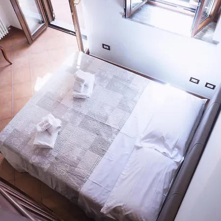 Tina House - Il Cortile Nel Centro Storico Di 타오르미나