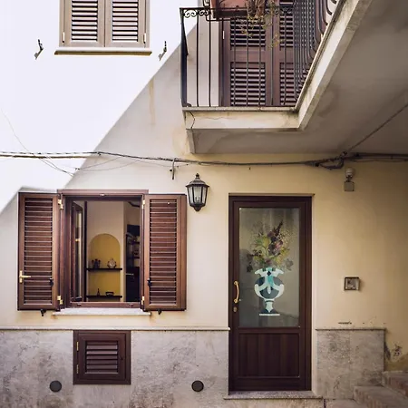 아파트 Tina House - Il Cortile Nel Centro Storico Di